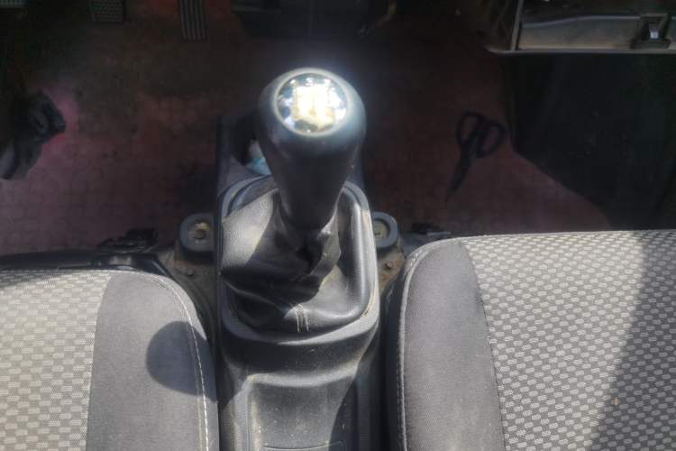 Used CHANGAN CS35  Gear Lever