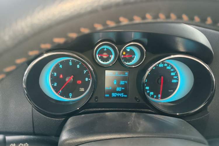 Used CHANGAN CS35 2015 1.6L Manual Luxury Model China IV Standard Instrument Cluster