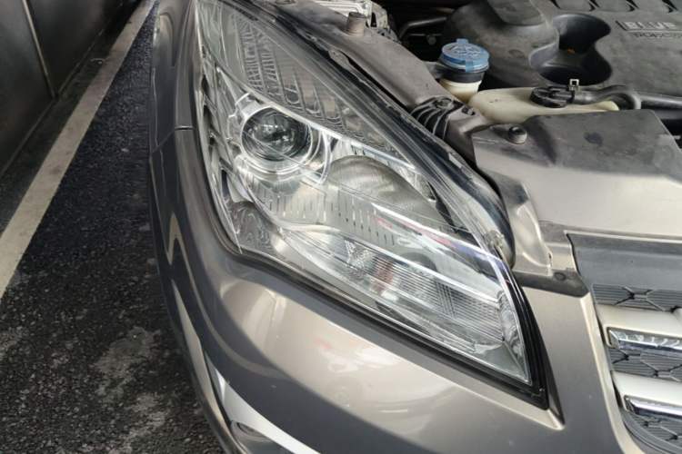 Used CHANGAN CS35 2015 1.6L Manual Luxury Model China IV Standard Right Front Headlight