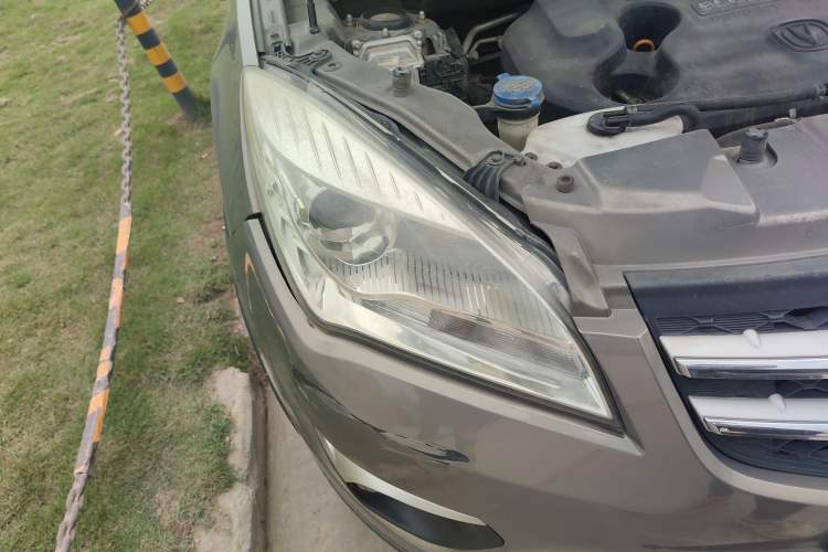 Used CHANGAN CS35 2015 1.6L Manual Luxury Model China IV Standard Right Front Headlight