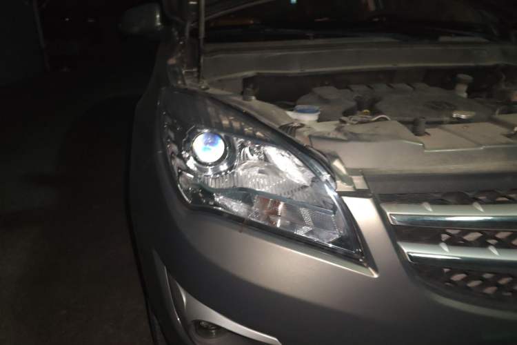 Used CHANGAN CS35 2015 1.6L Manual Luxury Model China V Standard Right Front Headlight