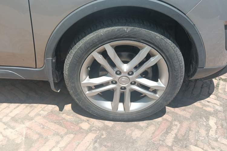 Used CHANGAN CS35 2015 1.6L Manual Luxury Model China IV Standard Right Front Wheel Hub