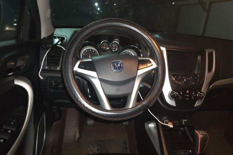 Used CHANGAN CS35 2015 1.6L Manual Luxury Model China V Standard Steering Wheel