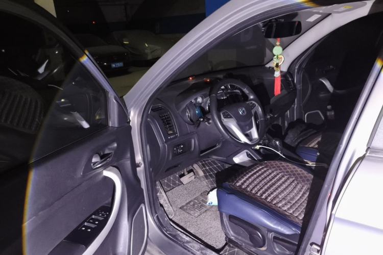 Used CHANGAN CS35 2015 1.6L Automatic Luxury Model China IV Standard Driver Seat
