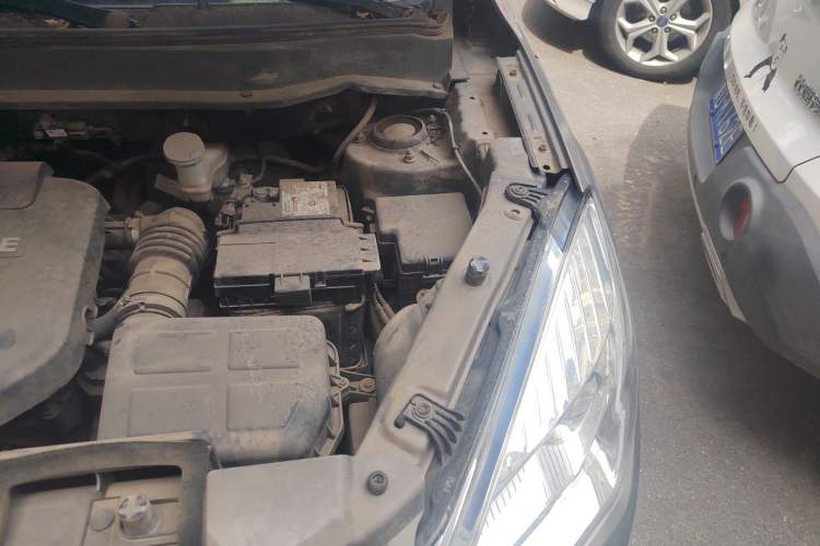 Used CHANGAN CS35 2015 1.6L Manual Luxury Model China V Standard Engine Bay Left
