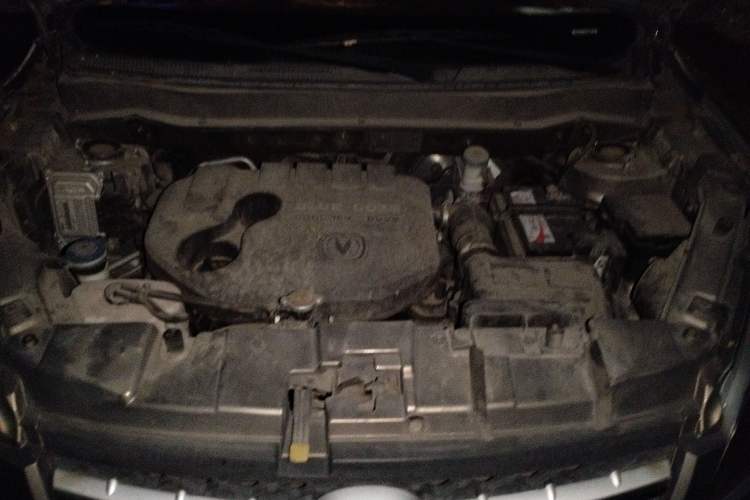 Used CHANGAN CS35 2015 1.6L Automatic Luxury Model China V Standard Engine Bay