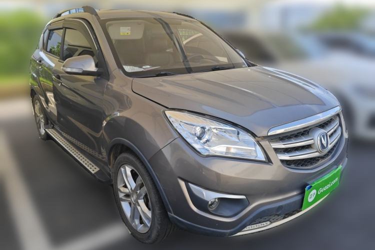 Used CHANGAN CS35 2015 1.6L Manual Luxury Model China IV Standard Front Right 45 Deg