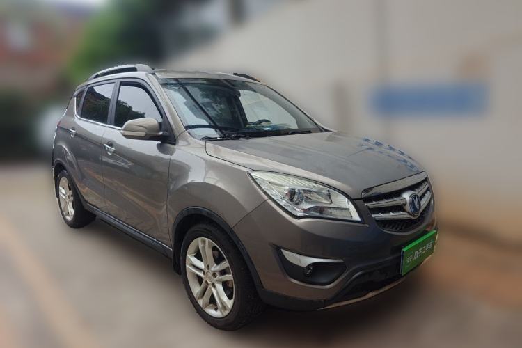 Used CHANGAN CS35 2015 1.6L Automatic Luxury Model China IV Standard Front Right 45 Deg