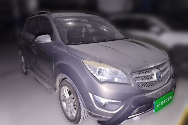 Used CHANGAN CS35 2015 1.6L Automatic Luxury Model China IV Standard Front Right 45 Deg