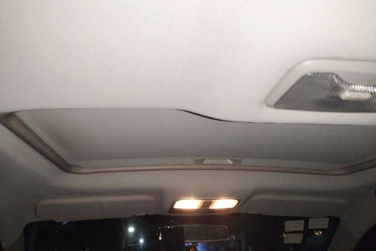 Used CHANGAN CS35 2015 1.6L Automatic Luxury Model China V Standard Headliner