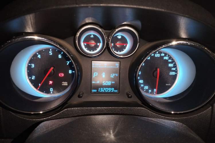 Used CHANGAN CS35 2015 1.6L Automatic Luxury Model China V Standard Instrument Cluster