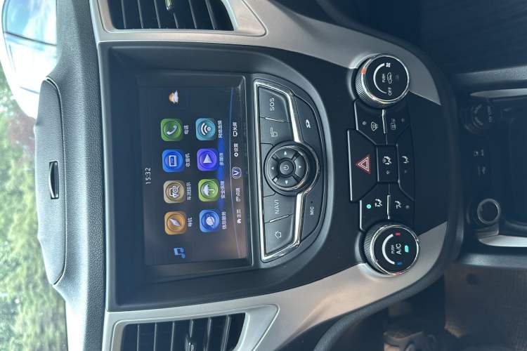 Used CHANGAN CS35 2015 1.6L Automatic Prestige Model China V Standard Interior 4