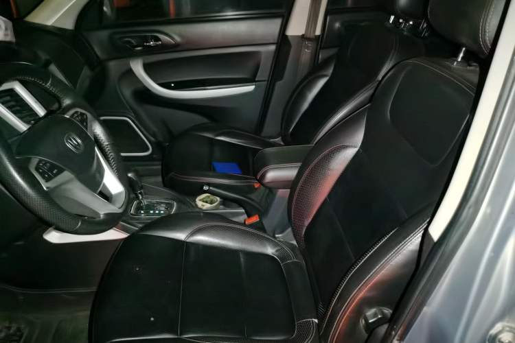 Used CHANGAN CS35 2015 1.6L Automatic Luxury Model China IV Standard Left Front Seat