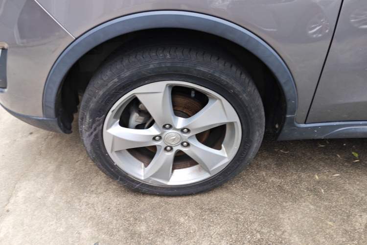 Used CHANGAN CS35 2015 1.6L Automatic Prestige Model China V Standard Left Front Wheel Hub