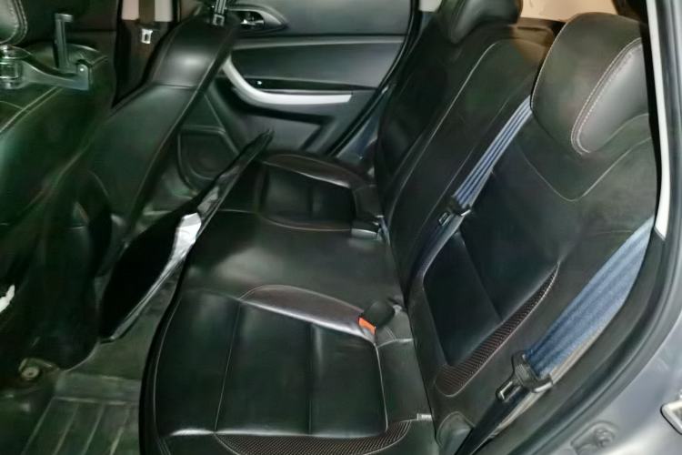 Used CHANGAN CS35 2015 1.6L Automatic Luxury Model China IV Standard Left Rear Seat