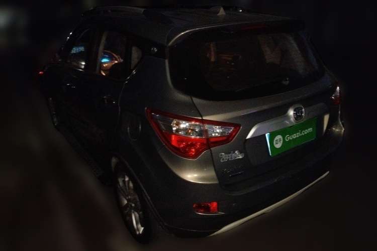 Used CHANGAN CS35 2015 1.6L Automatic Luxury Model China V Standard Rear Left 45 Deg