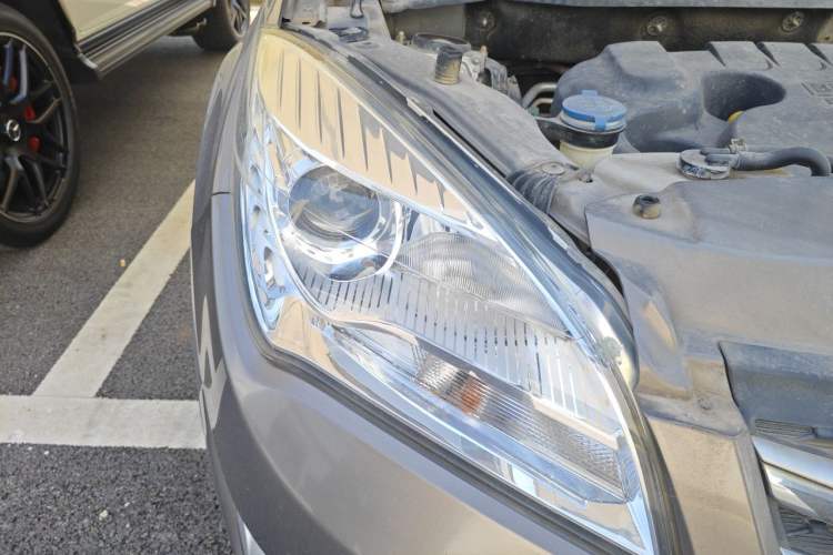 Used CHANGAN CS35 2015 1.6L Manual Luxury Model China IV Standard Right Front Headlight