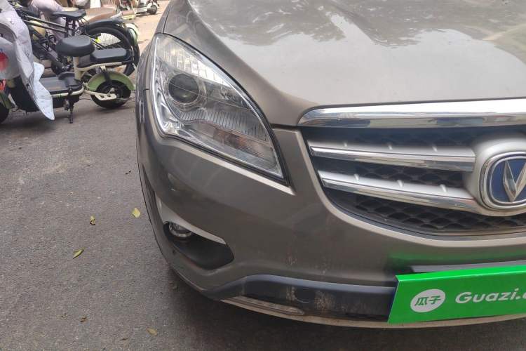 Used CHANGAN CS35 2015 1.6L Manual Luxury Model China V Standard Right Front Headlight