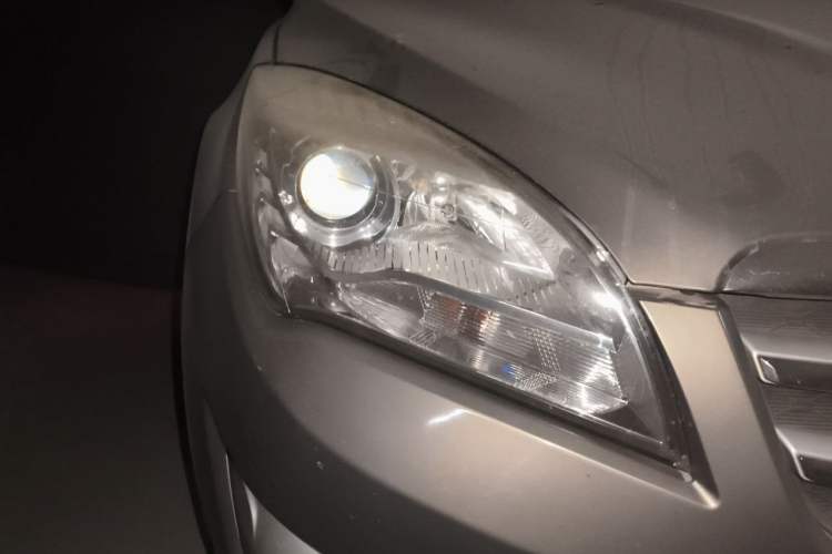 Used CHANGAN CS35 2015 1.6L Automatic Luxury Model China IV Standard Right Front Headlight