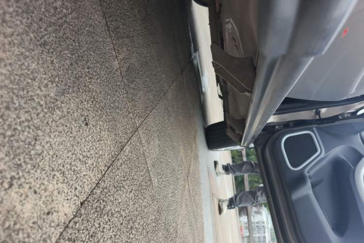 Used CHANGAN CS35 2015 1.6L Manual Luxury Model China IV Standard Right Side Sill