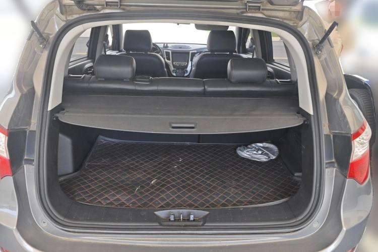 Used CHANGAN CS35 2015 1.6L Manual Luxury Model China IV Standard Trunk