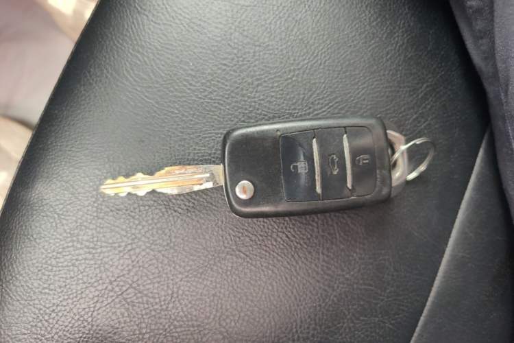 Used CHANGAN CS35 2015 1.6L Manual Luxury Model China IV Standard Vehicle Key