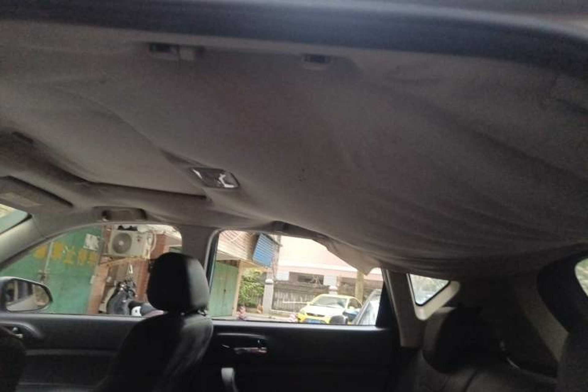 Used CHANGAN CS35 2015 1.6L Manual Luxury Model China IV Standard Headliner