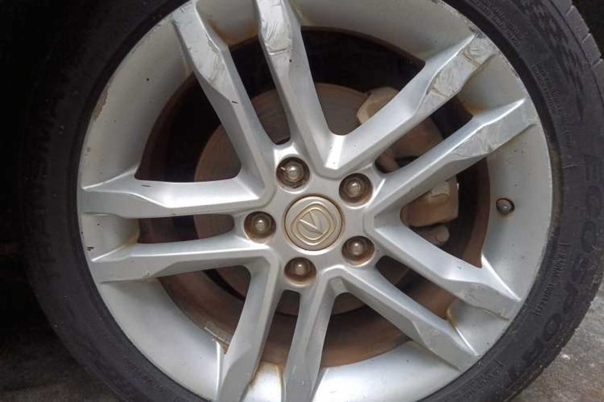 Used CHANGAN CS35 2015 1.6L Manual Luxury Model China IV Standard Right Front Wheel Hub