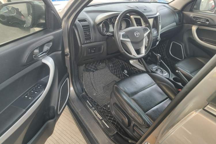 Used CHANGAN CS35 2015 1.6L Automatic Prestige Model China IV Standard Driver Seat