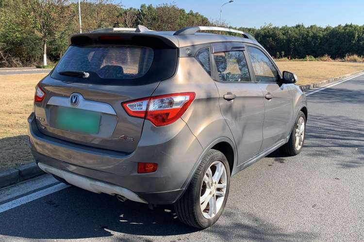 Used CHANGAN CS35 2015 1.6L Manual Luxury Model China IV Standard Exterior 3