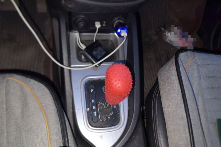 Used CHANGAN CS35 2015 1.6L Automatic Luxury Model China IV Standard Gear Lever