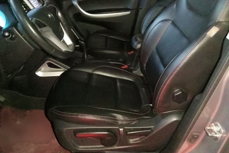 Used CHANGAN CS35 2015 1.6L Manual Luxury Model China IV Standard Left Front Seat