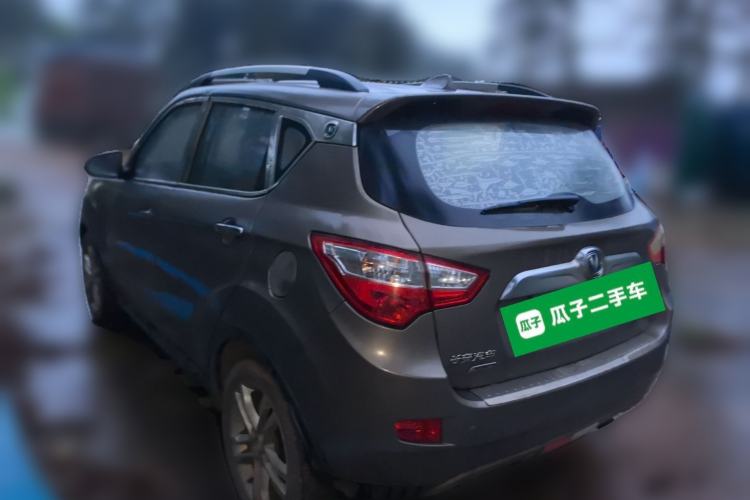 Used CHANGAN CS35 2015 1.6L Automatic Luxury Model China IV Standard Rear Left 45 Deg