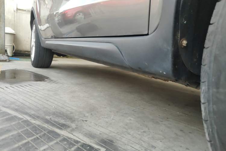 Used CHANGAN CS35 2015 1.6L Automatic Prestige Model China IV Standard Right Side Sill