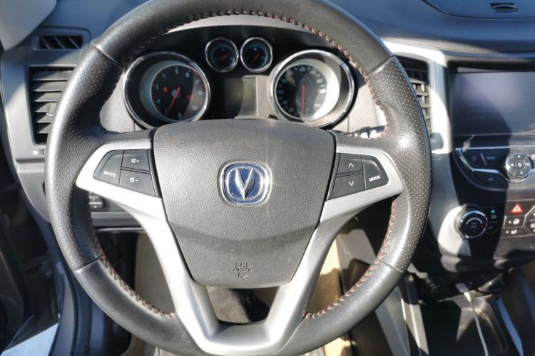 Used CHANGAN CS35 2015 1.6L Manual Luxury Model China IV Standard Steering Wheel