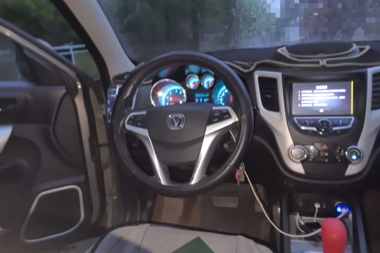 Used CHANGAN CS35 2015 1.6L Automatic Luxury Model China IV Standard Steering Wheel