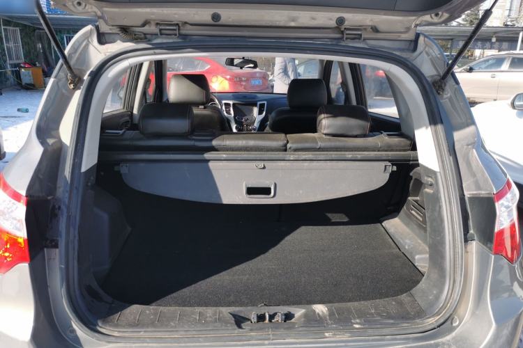 Used CHANGAN CS35 2015 1.6L Manual Luxury Model China IV Standard Trunk