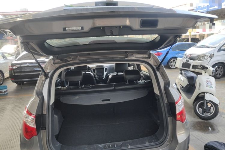Used CHANGAN CS35 2015 1.6L Automatic Prestige Model China IV Standard Trunk