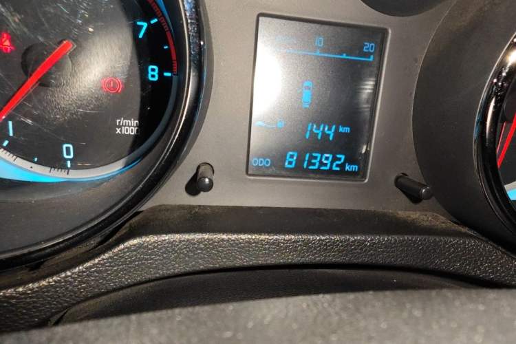 Used CHANGAN CS35 2015 1.6L Automatic Luxury Model China V Standard Odometer Close Up