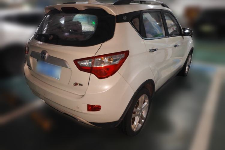 Used CHANGAN CS35 2015 1.6L Automatic Luxury Model China V Standard Rear Right 45 Deg