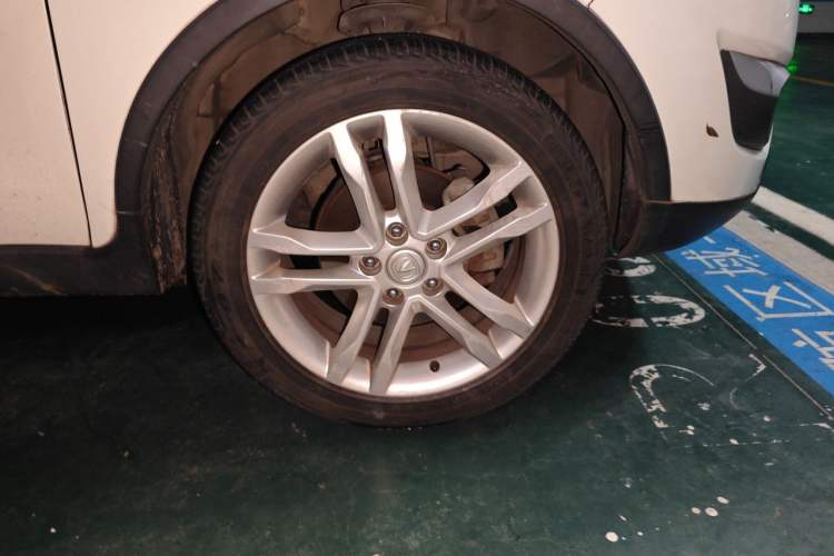 Used CHANGAN CS35 2015 1.6L Automatic Luxury Model China V Standard Right Front Wheel Hub