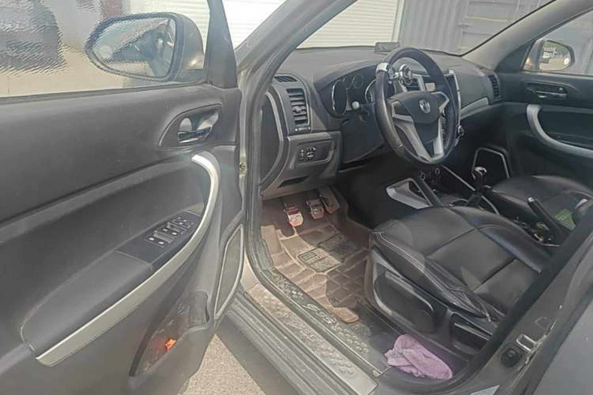 Used CHANGAN CS35 2015 1.6L Manual Luxury Model China V Standard Driver Seat