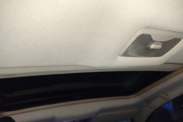Used CHANGAN CS35 2015 1.6L Manual Luxury Model China V Standard Headliner