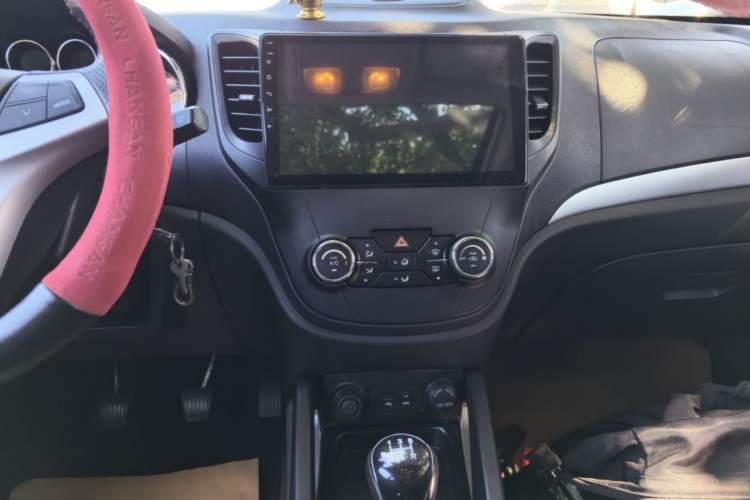 Used CHANGAN CS35 2015 1.6L Manual Luxury Model China IV Standard Audio And AC Panel