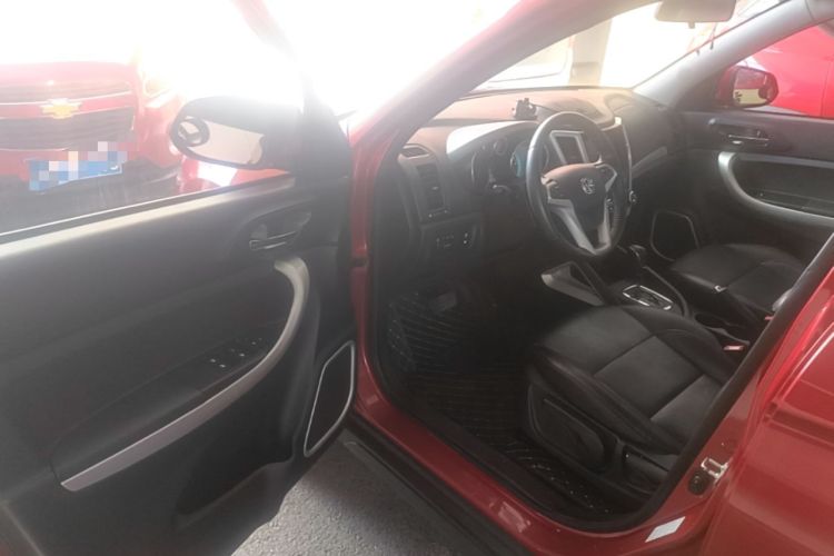 Used CHANGAN CS35 2015 1.6L Automatic Prestige Model China IV Standard Driver Seat