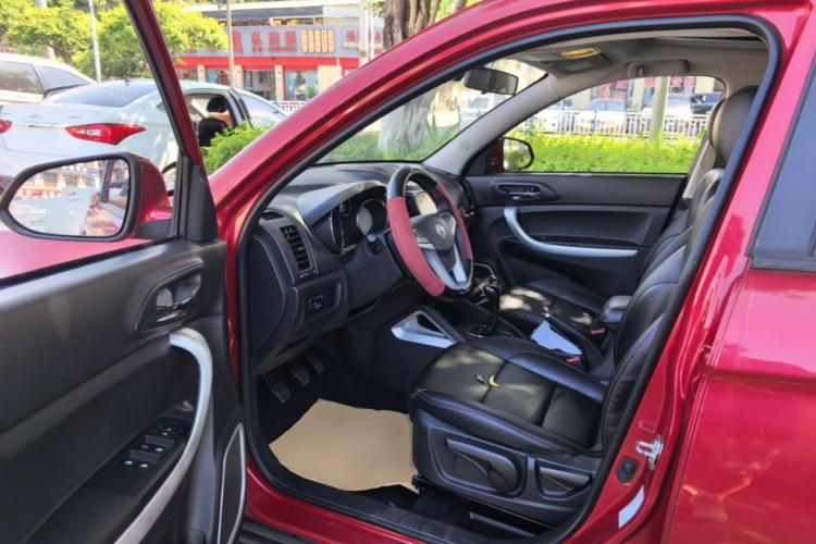 Used CHANGAN CS35 2015 1.6L Manual Luxury Model China IV Standard Driver Seat