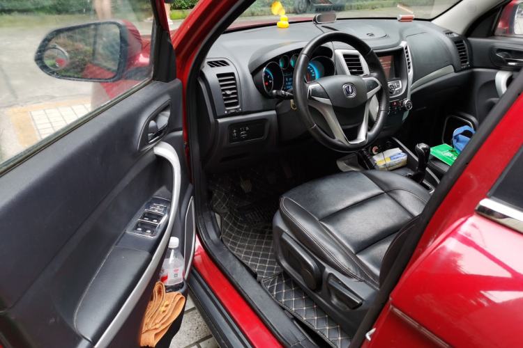 Used CHANGAN CS35 2015 1.6L Manual Luxury Model China IV Standard Driver Seat