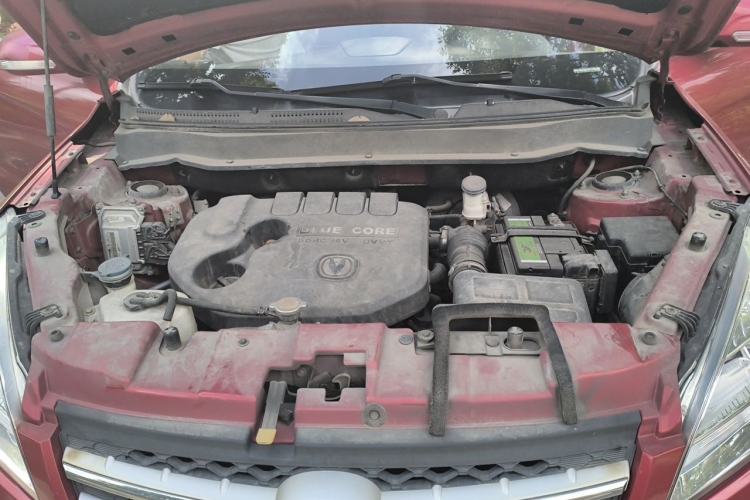 Used CHANGAN CS35 2015 1.6L Automatic Luxury Model China IV Standard Engine Bay