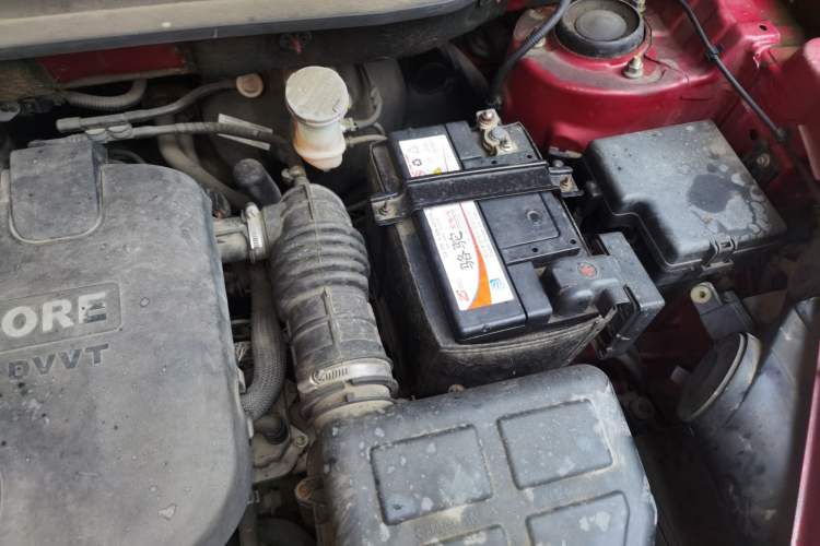 Used CHANGAN CS35 2015 1.6L Automatic Luxury Model China IV Standard Engine Bay Left