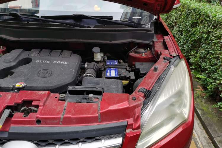 Used CHANGAN CS35 2015 1.6L Manual Luxury Model China IV Standard Engine Bay Left